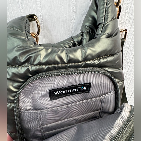 WanderFull HydroBag Quilted Puffer Crossbody Bag - Green - Picture 5 of 11